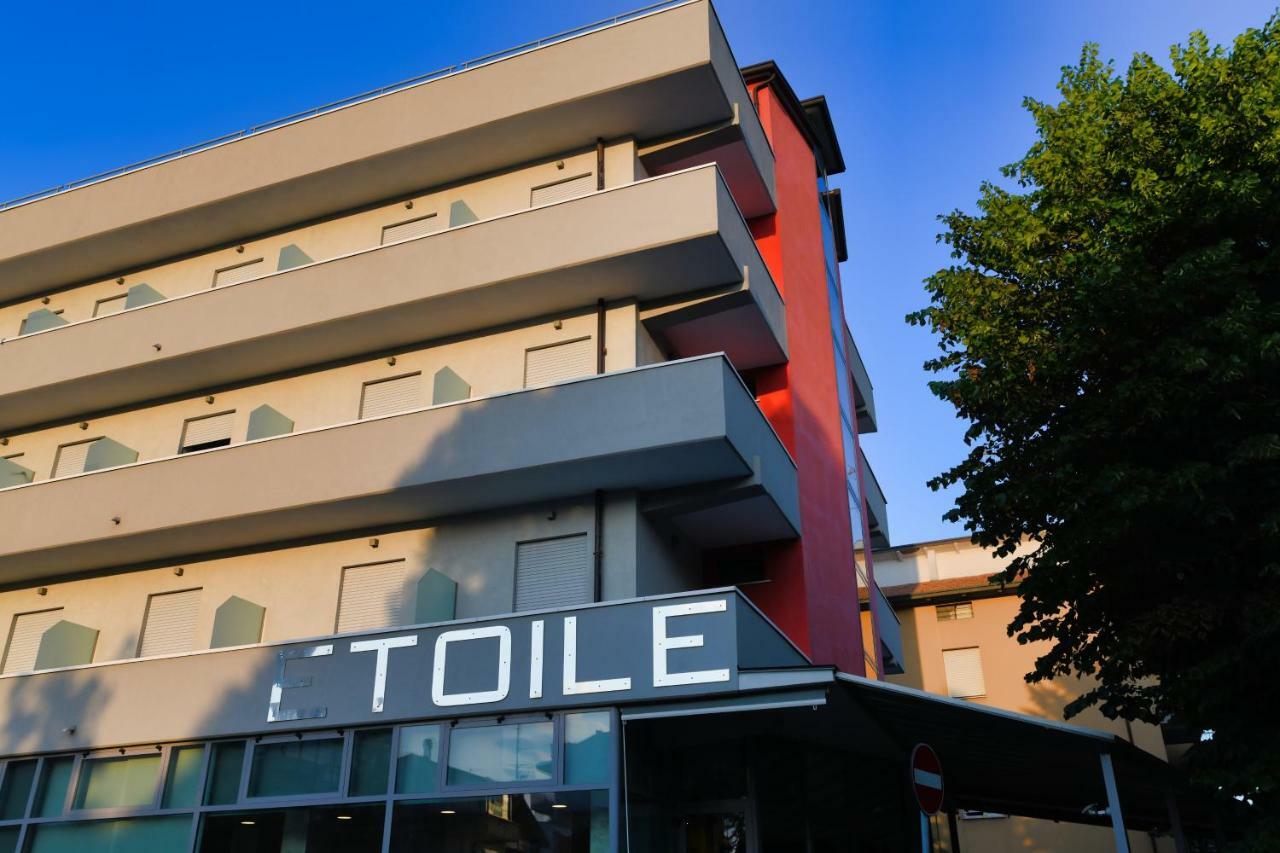 Hotel Etoile Rimini Exterior photo