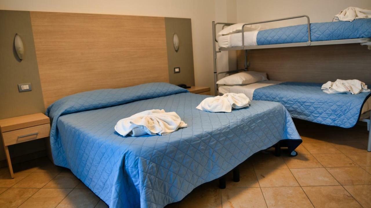 Hotel Etoile Rimini Exterior photo